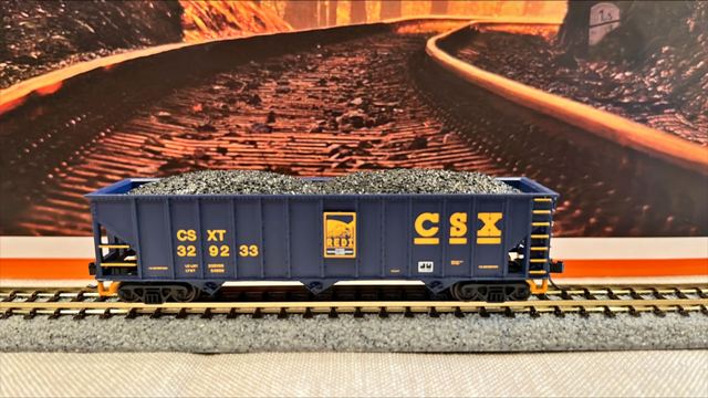 CSX 329233 90 Ton Hopper